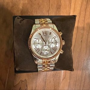 Michael Kors MK5735 Lexington Women’s Watch